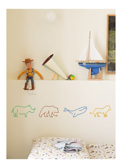 Décorez la chambre de vos enfants avec les silhouettes ludiques et éducatives de la collection Kids de The Line.