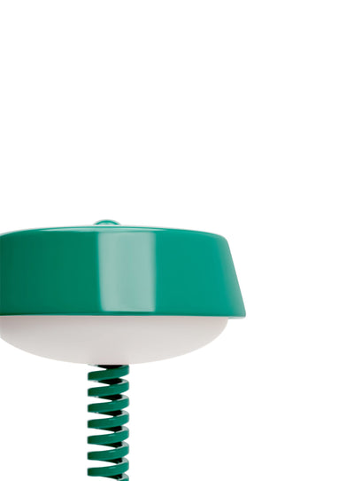 Bellboy lampe de table : un design sophistiqué et une lumière LED réglable pour embellir tous vos espaces intérieurs et extérieurs. Vert jungle.