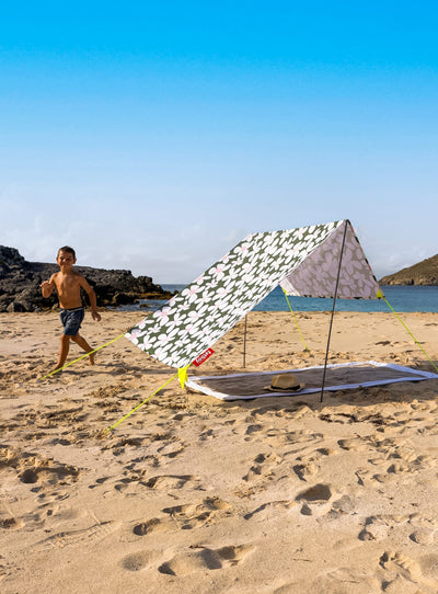 Tente Miasun de Fatboy : légère, compacte et pratique, idéale pour le parc, la plage ou votre jardin. Montage facile et rapide.