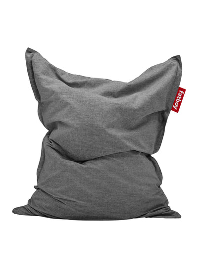 Original Outdoor de Fatboy, le pouf emblématique revisité pour l’extérieur. Résistant aux éléments et facile à nettoyer. Gris pierre.