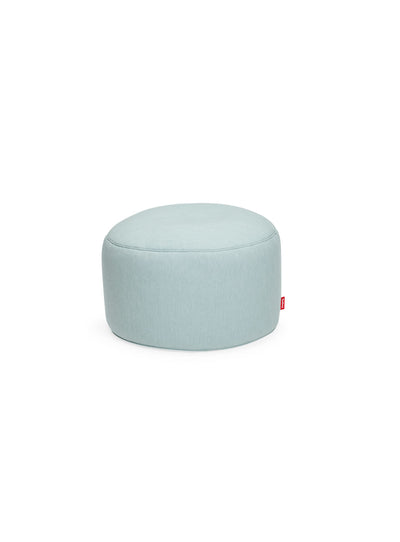 Ajoutez style et fonctionnalité à votre jardin avec le Point Large Outdoor de Fatboy : pouf surdimensionné robuste et polyvalent. Bleu mer.