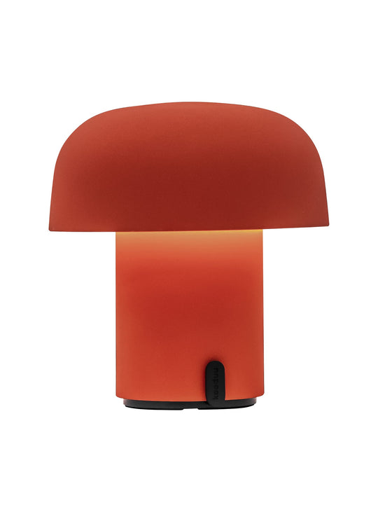 Lampe de table Sensa de Kooduu : design épuré, éclairage adaptable et port USB intégré pour rehausser votre intérieur. orange.