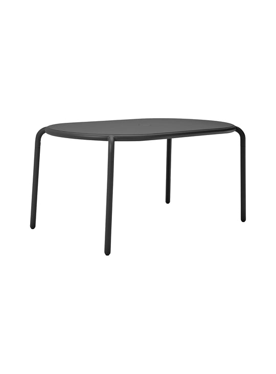 Profitez de l'extérieur avec la table Toní Tavolo de Fatboy : design généreux pour 6 personnes, aluminium durable et protection anti-rouille. Anthracite.