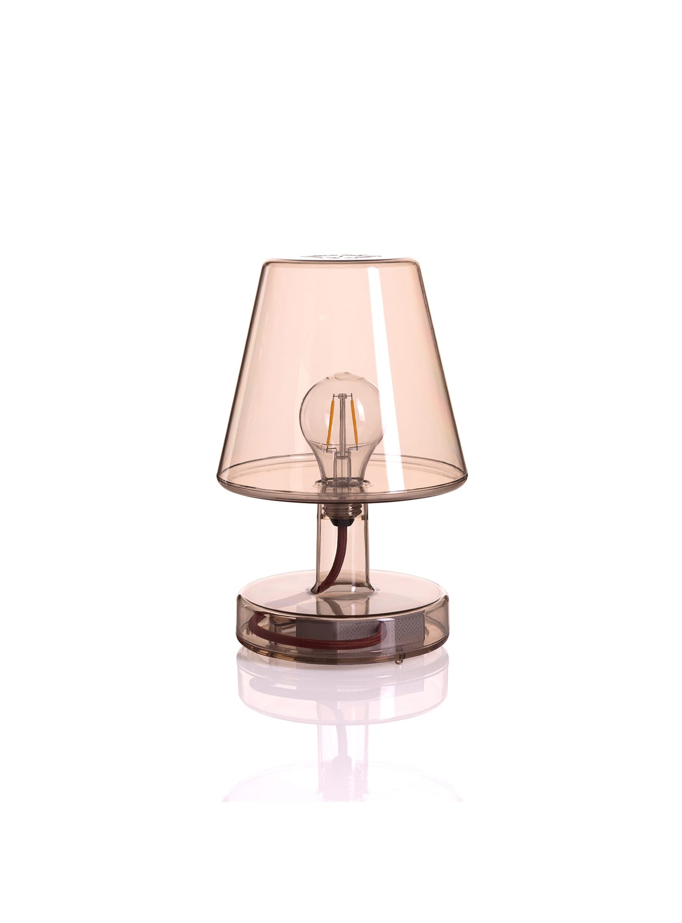 Fatboy Transloetje, la lampe de table qui illumine vos soirées. Rechargeable, sans fil, et adaptée à tout environnement. Une déco scintillante et colorée ! Brun.