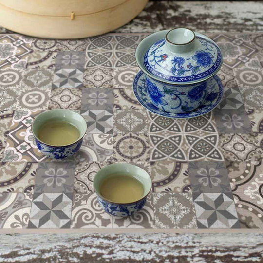 Table runner - Tiles