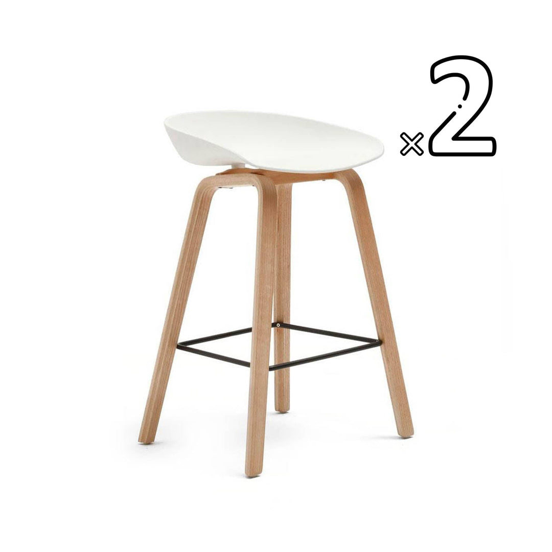 Classique du design - 21ème siècle, About 32, tabourets de comptoir, en bois et polypropylène, set de 2, blanc, naturel