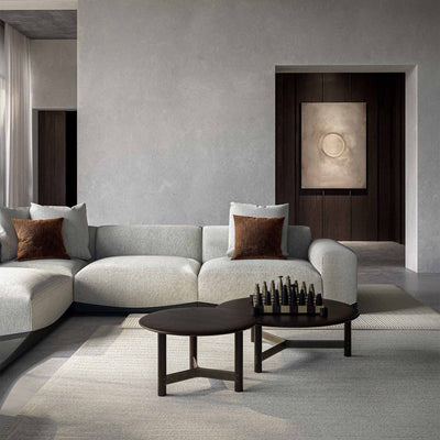 La collection Joss de District Eight : un sofa sectionnel modulaire inspiré des toits traditionnels asiatiques, offrant confort, élégance et flexibilité.