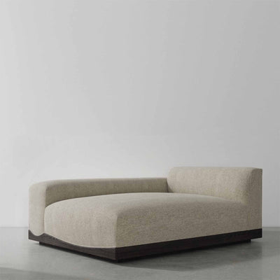Joss de District Eight : des modules élégants et confortables pour un sofa sectionnel modulable. Artisanat de qualité et design inspiré des traditions asiatiques. Lounge gauche, tara quartz.