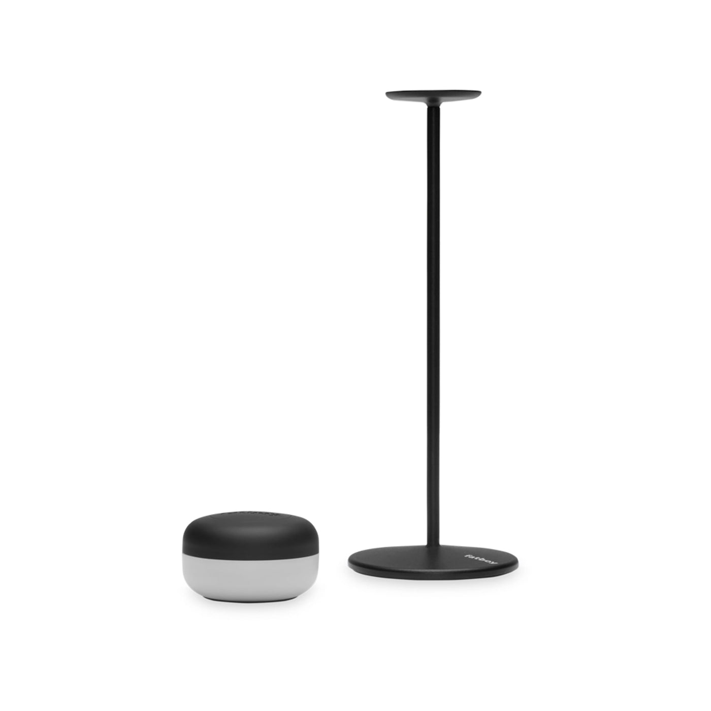 Cheerio par Fatboy : lampe de table sans fil, base en acier massif, idéale pour un éclairage fonctionnel et esthétique.