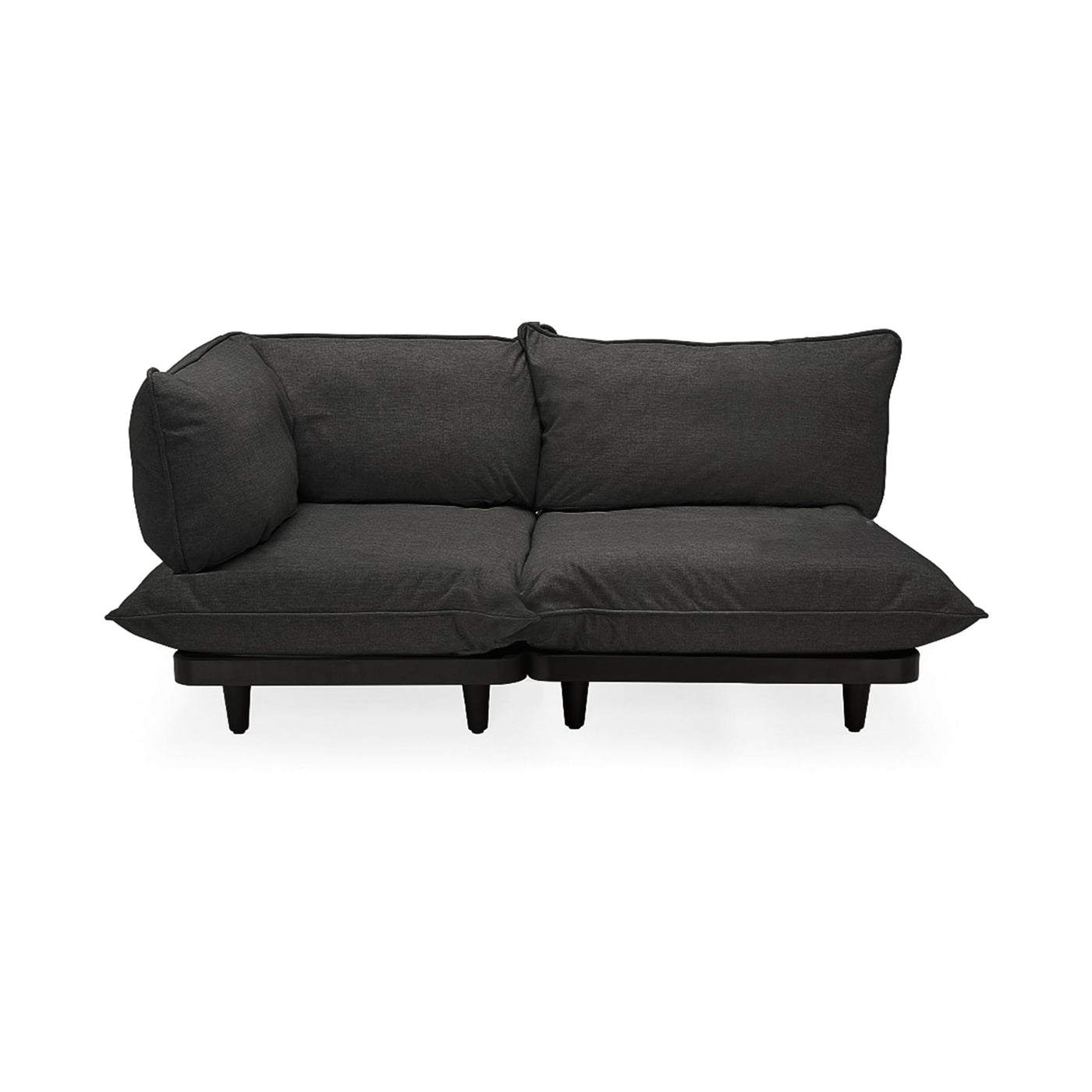 Découvrez le sofa Paletti de Fatboy : le summum des loisirs en plein air, résistant et élégant. Gris tonitruant