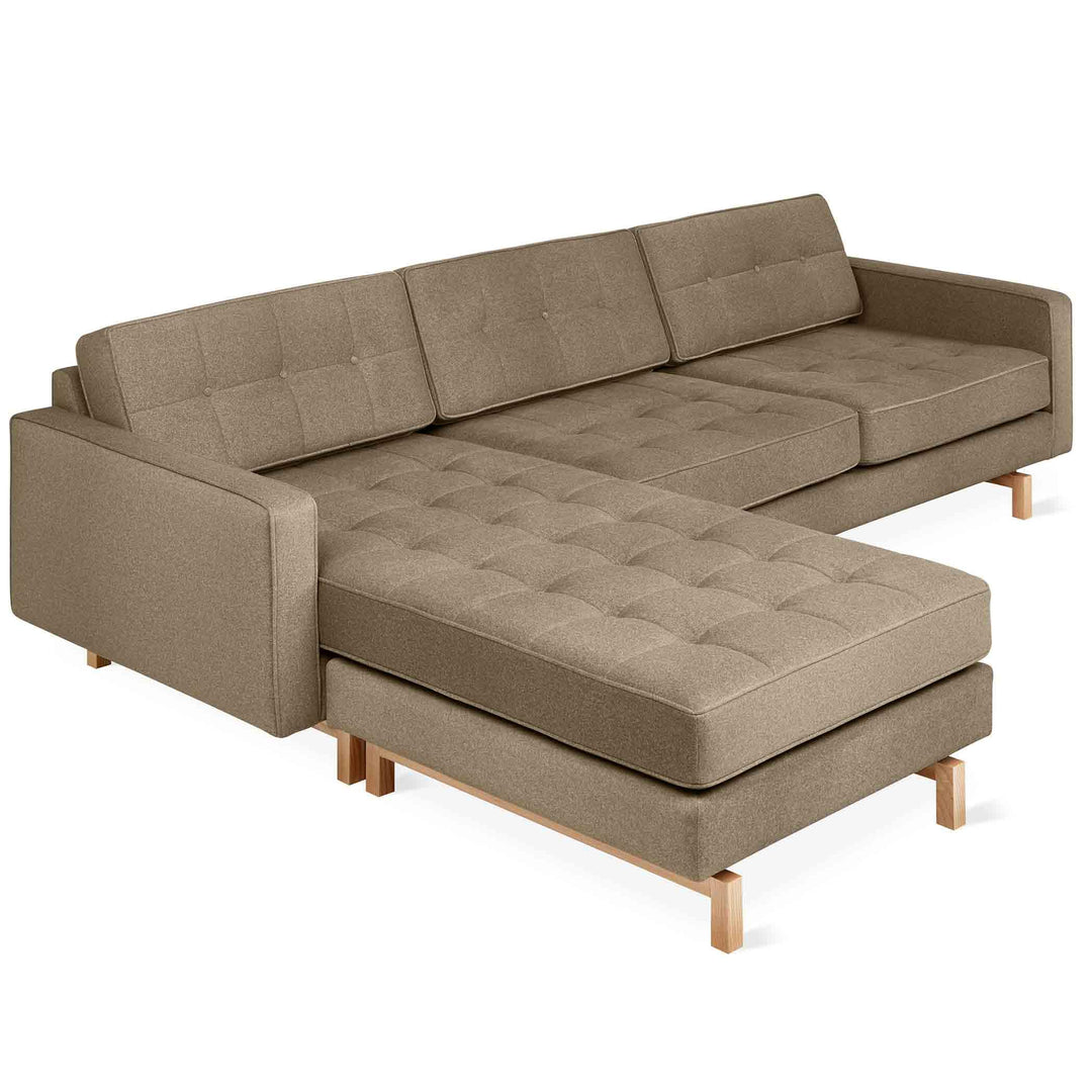 Gus* Modern Jane 2, sofa bi-sectionnel, en bois et tissu, merino mocha, naturel