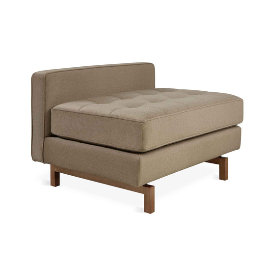 Gus* Modern Jane Lounge 2, sofa sans accoudoirs, en bois et tissu, merino mocha, noyer