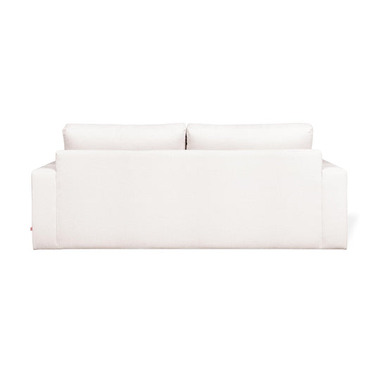 Le sofa Ashdale de Gus* Modern, un canapé en bois massif durable qui allie esthétisme minimaliste et confort enveloppant. Merino Cream.