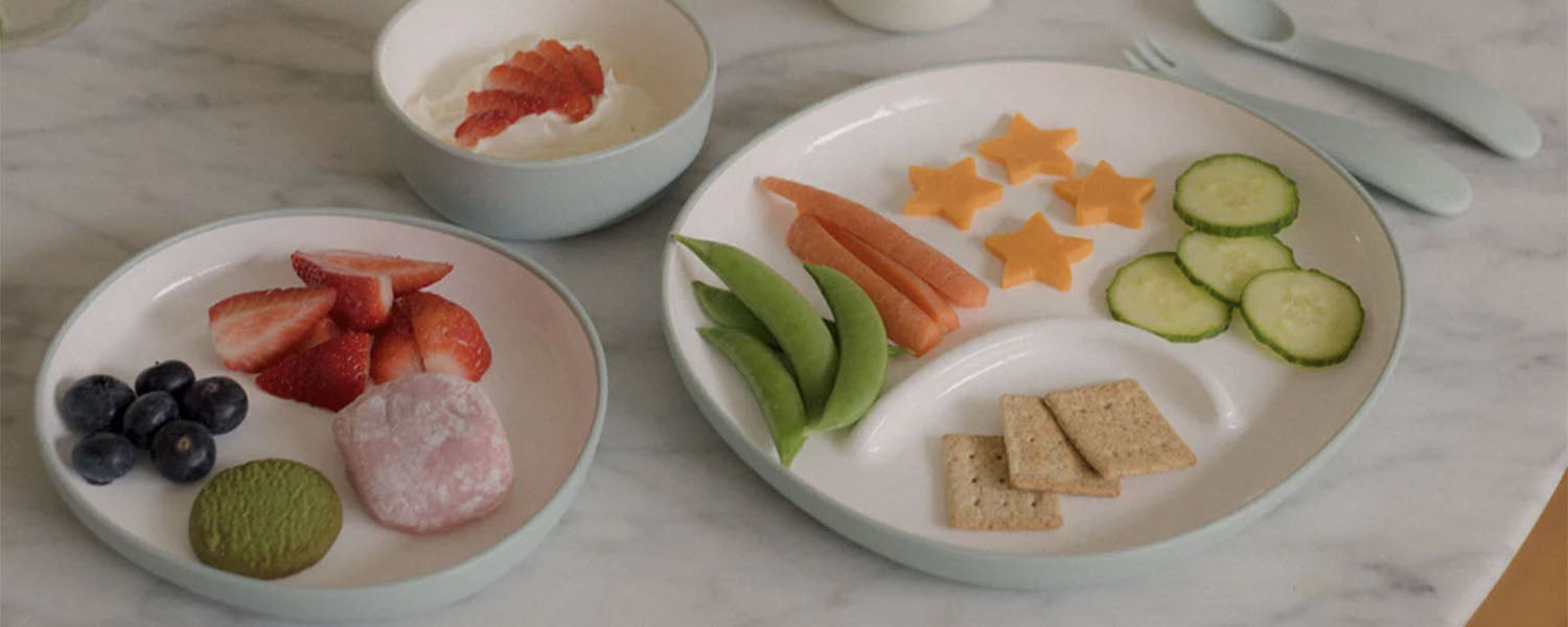 Bonbo a été conçu pour créer des souvenirs amusants et agréables autour de la table avec les enfants et les bébés. Fabriqué dans des matériaux durables, Bonbo peut être utilisé confortablement par les enfants mais aussi par les adultes