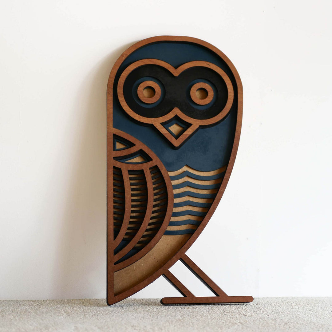 Le hibou mural de Minimum Design, un mariage parfait entre techniques modernes et savoir-faire artisanal pour un intérieur raffiné.