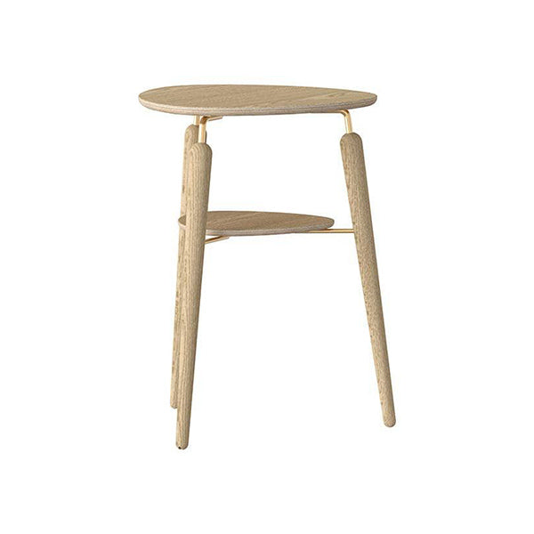 My Spot par Umage est une table d'appoint élégante, idéale pour les pièces où vous devez ranger des choses tout en les gardant à portée de main. La table d'appoint combine un design scandinave classique, épuré et minimal