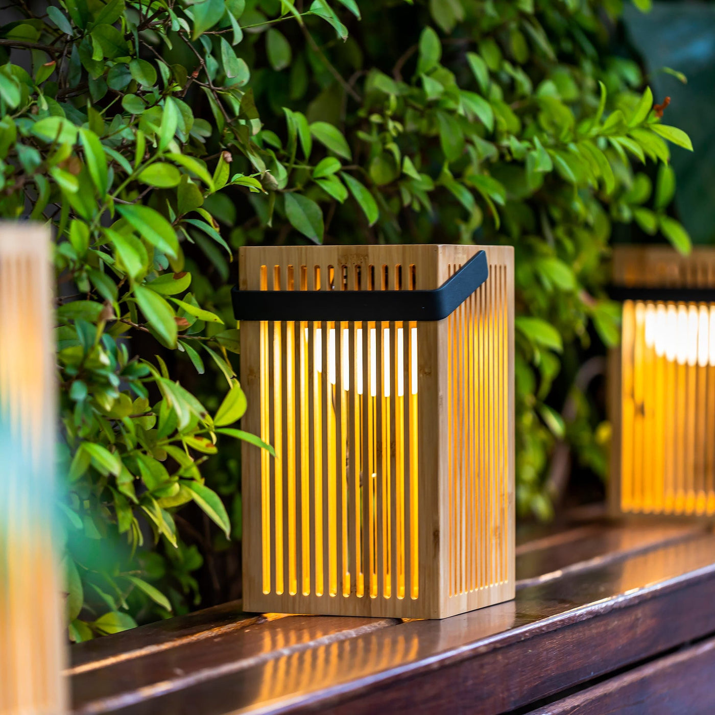 Okinawa de Newgarden : lanterne en bambou avec panneau solaire, veilleuse Cherry, télécommande, ambiance relaxante, 20h d'autonomie.
