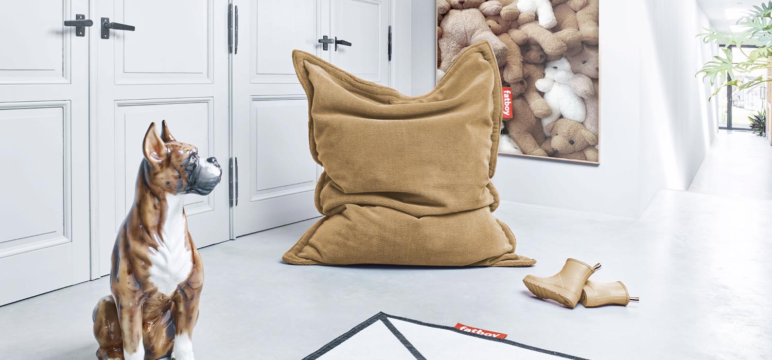 Slim Teddy est un ajout confortable à la famille de poufs de Fatboy. Teddy est un peu plus mince que notre pouf Original emblématique et s'intègre parfaitement dans chaque salon ou chambre à coucher.