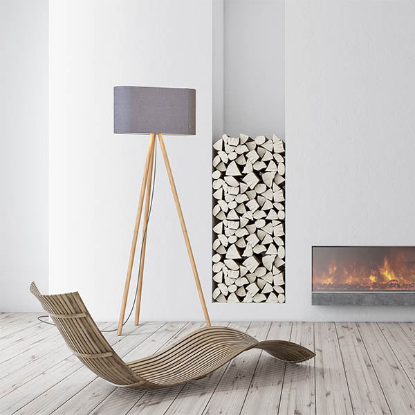 Parfaitement adaptés aux environnements résidentiels et d'accueil, Belmont Floor de Pablo designs est une lampe sur pied proposée en trois couleurs luxueuses et deux riches finitions en bois.