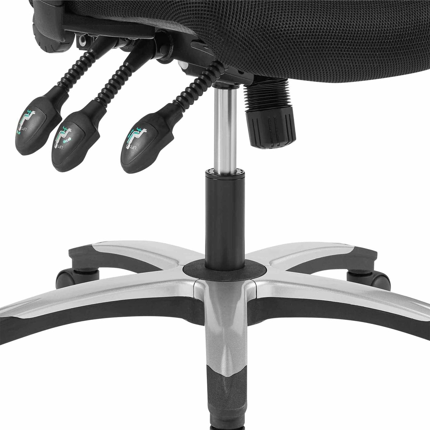 La chaise Calibrate offre un confort exceptionnel avec son design ergonomique, minimisant la fatigue après de longues heures de travail. Noir.