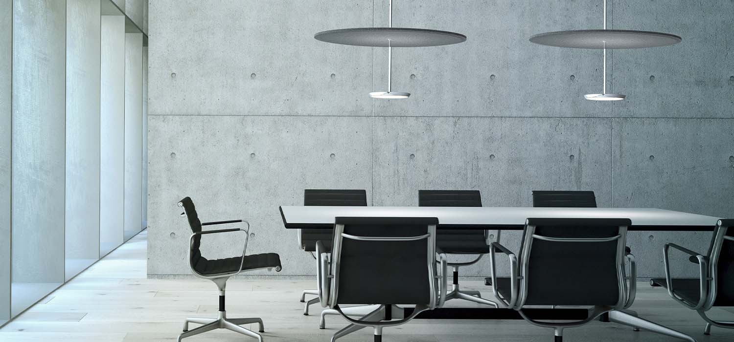 Sky Sound de Pablo Designs combine la performance acoustique avec un éclairage omnidirectionnel puissant pour fournir une solution de luminaire suspendue en son genre qui minimise le bruit ambiant et contribue à un espace de travail positif.