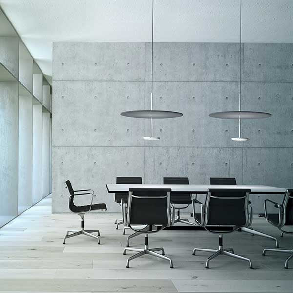 Sky Sound de Pablo Designs combine la performance acoustique avec un éclairage omnidirectionnel puissant pour fournir une solution de luminaire suspendue en son genre qui minimise le bruit ambiant et contribue à un espace de travail positif.