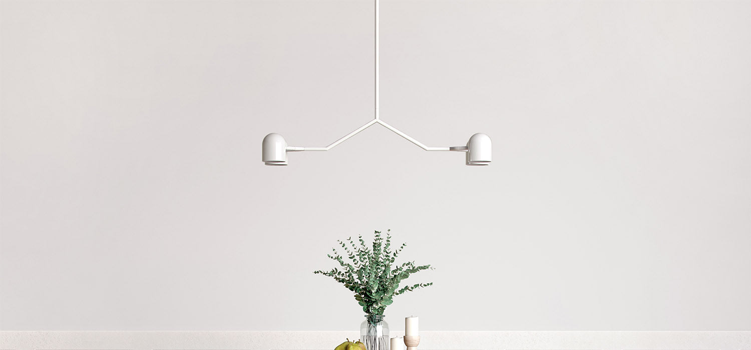 La forme rencontre la fonction dans la collection de lampe avant-gardiste Tandem par Gus* Modern, qui associe une esthétique industrielle épurée à un esprit pratique, pour un design simple mais étonnant.