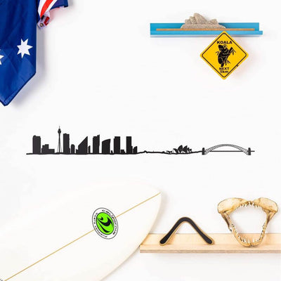 La skyline de Sydney, vue de Mme Macquarie's Point, est représentée dans une élégante silhouette de 50 cm par The Line.