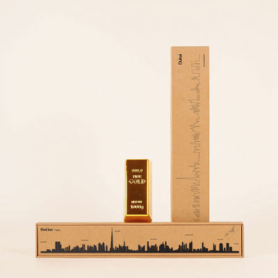 La silhouette de Dubaï de The Line, vue depuis les rives, incarne l'essence de la métropole émiratie. Une pièce élégante pour les amateurs de design contemporain.