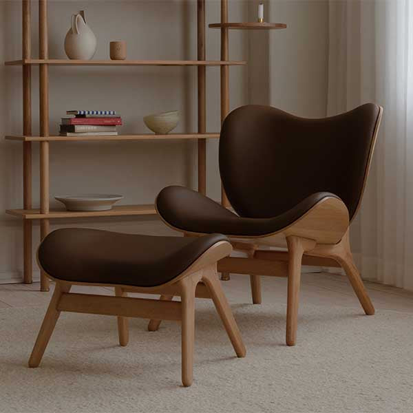 A Conversation Piece Low par Umage est idéal pour le salon, comme fauteuil d'angle ou comme élément d'un coin salon supplémentaire. Sa forme confortable permet également de l'utiliser dans la chambre à coucher.