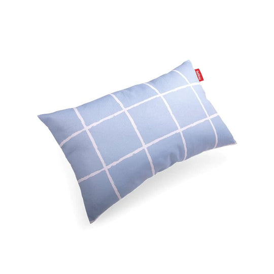 Flying Pillow de Fatboy : rehaussez votre déco avec des coussins élégants en unis et motifs colorés, parfaits pour un style décontracté. Cooldive.