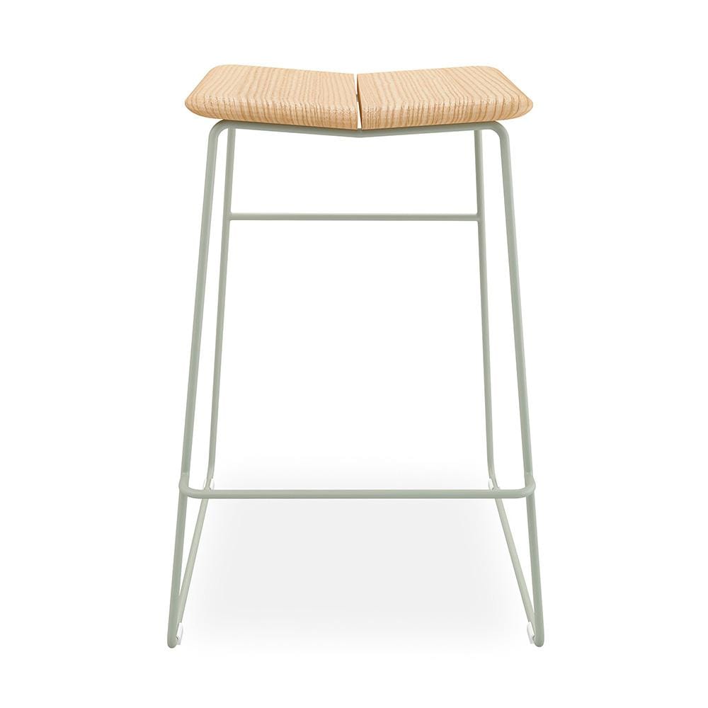 Gus* Modern Aero, tabouret de bar, en bois et métal peint, sage