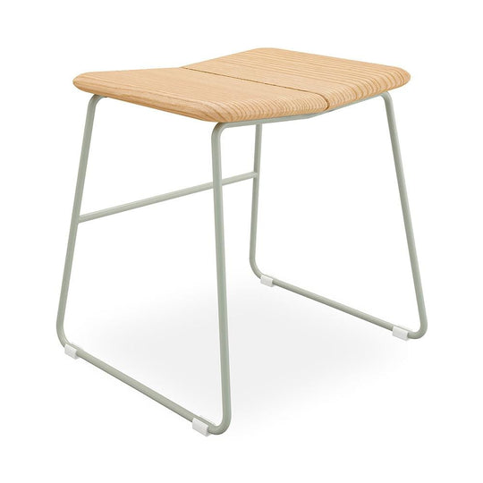 Gus* Modern Aero, tabouret de salle à manger, en bois et métal peint, sage