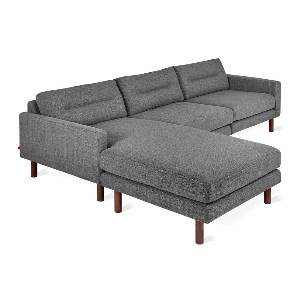 Gus* Modern Miller, bi-sectionnel de 3 places avec des pieds en bois, en tissu, andorra pewter