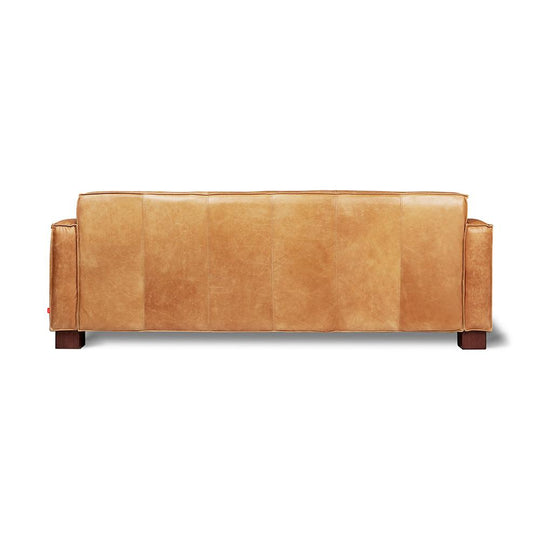 Gus* Modern Cabot, sofa 3 places, en cuir et bois, cuir canyon whiskey