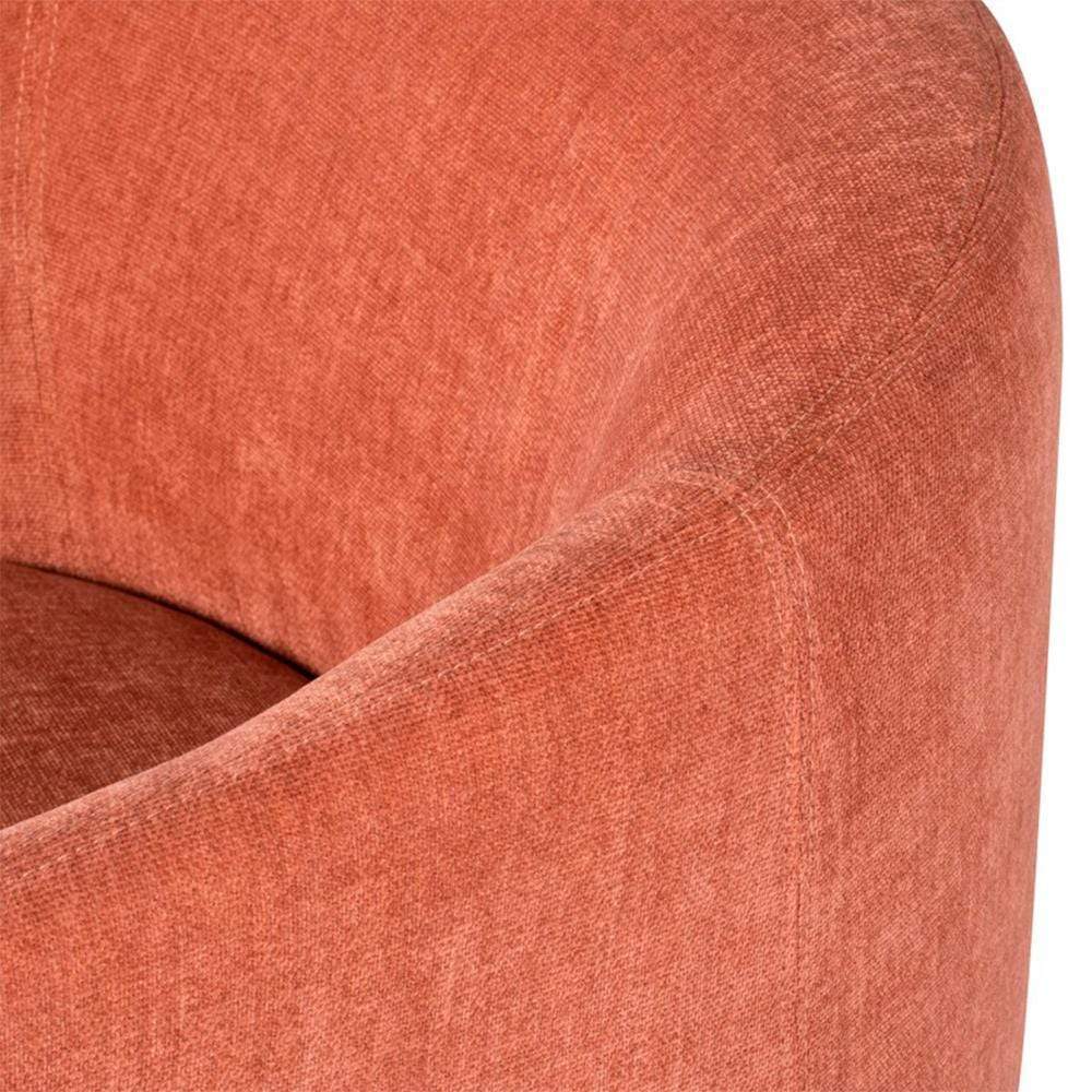 Fauteuil Clémentine : confort douillet et esthétique organique. Son design inspiré des années 50-60 apporte fraîcheur et modernité à votre salon.