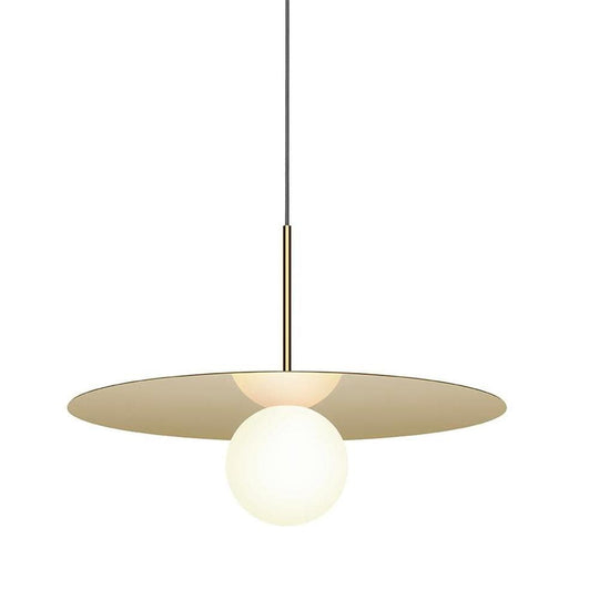 Pablo Designs Bola Disc, lampe suspendue LED avec un globe en verre et un abat-jour en forme de disque, en aluminium, laiton, 22ʼʼ