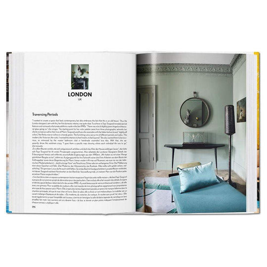 Plongez dans un voyage visuel captivant avec "100 Interiors Around The World" de Taschen. Des demeures de Biarritz au Brésil, ce recueil présente la richesse des styles en architecture intérieure, capturée par des photographes d'intérieurs réputés.