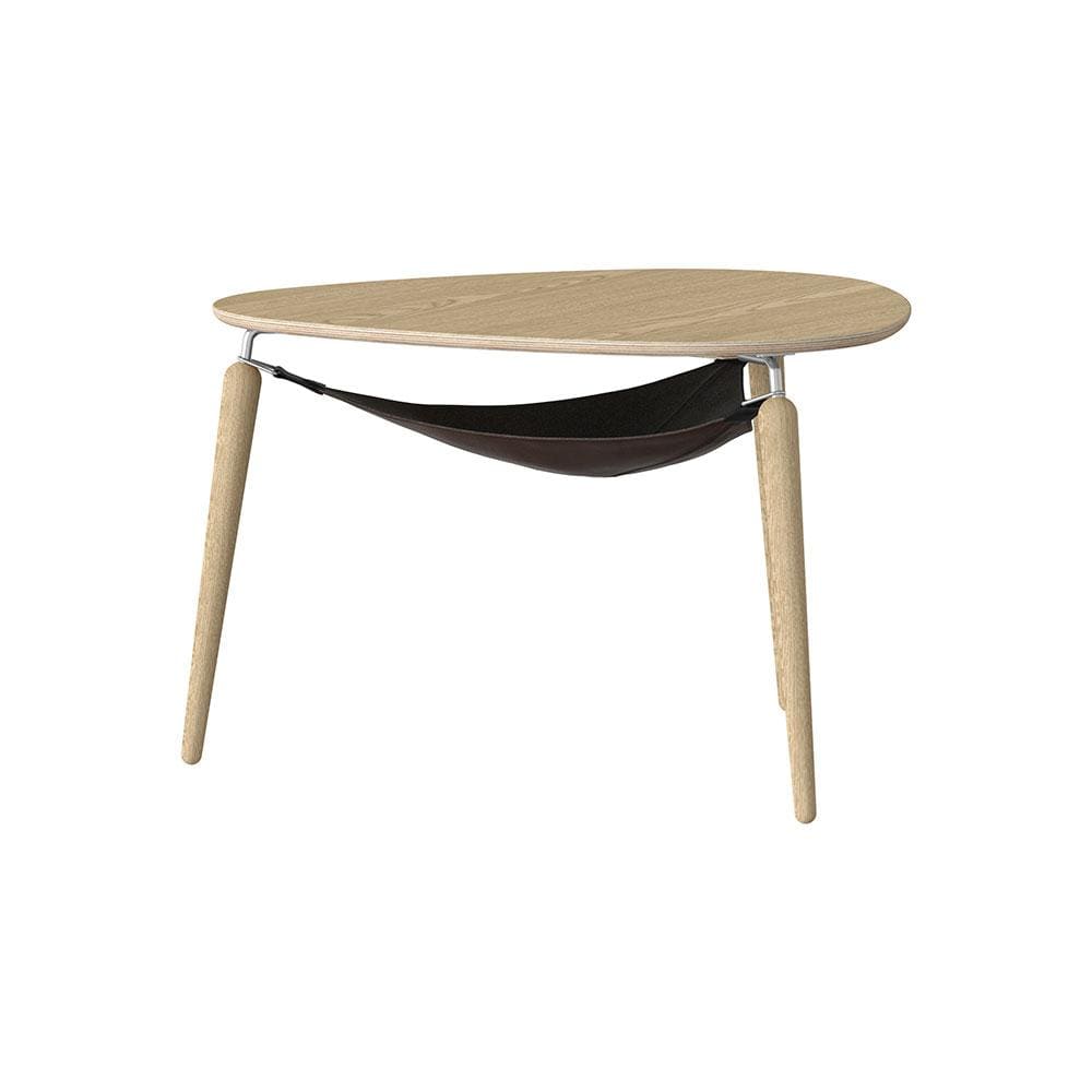 Umage Hang Out, table basse avec un sac, en bois, tissu et cuir,  chêne, acier