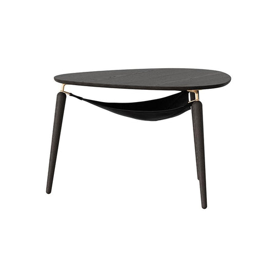 Umage Hang Out, table basse avec un sac, en bois, tissu et cuir,  chêne noir, laiton